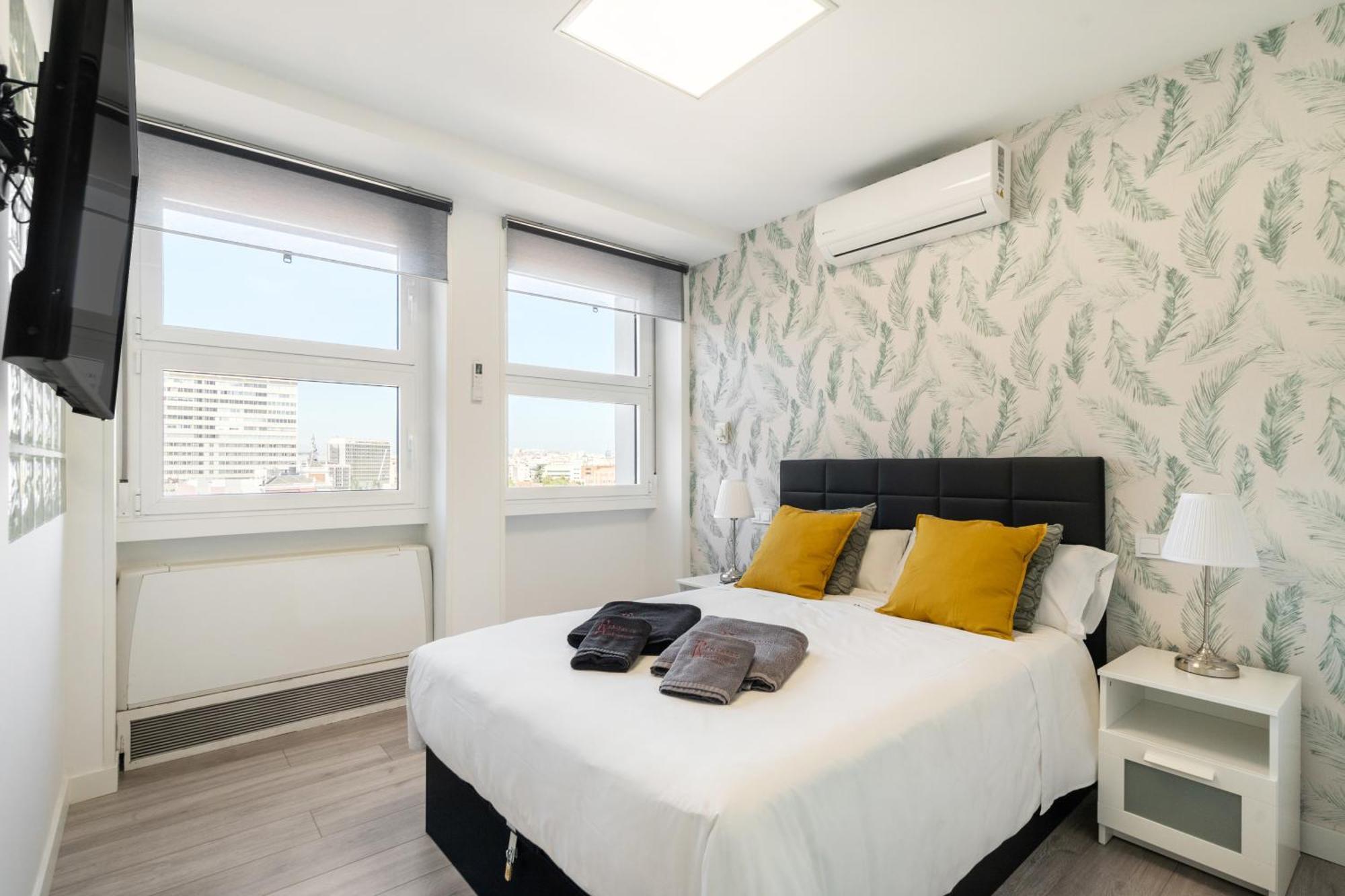Plaza Espana Apartment Madrid Exterior photo